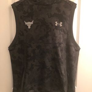 Men’s sleeveless hoodie